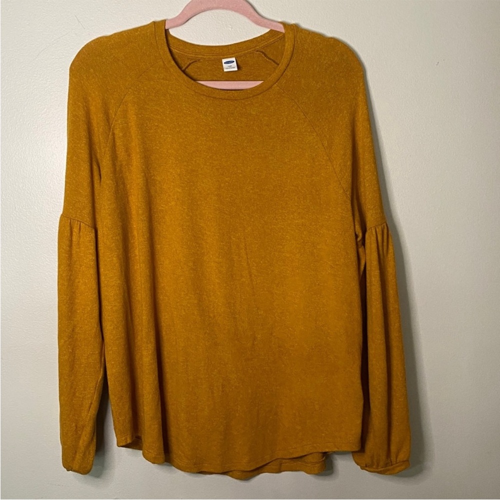 Old Navy Women's Golden Crew Neck Sweater